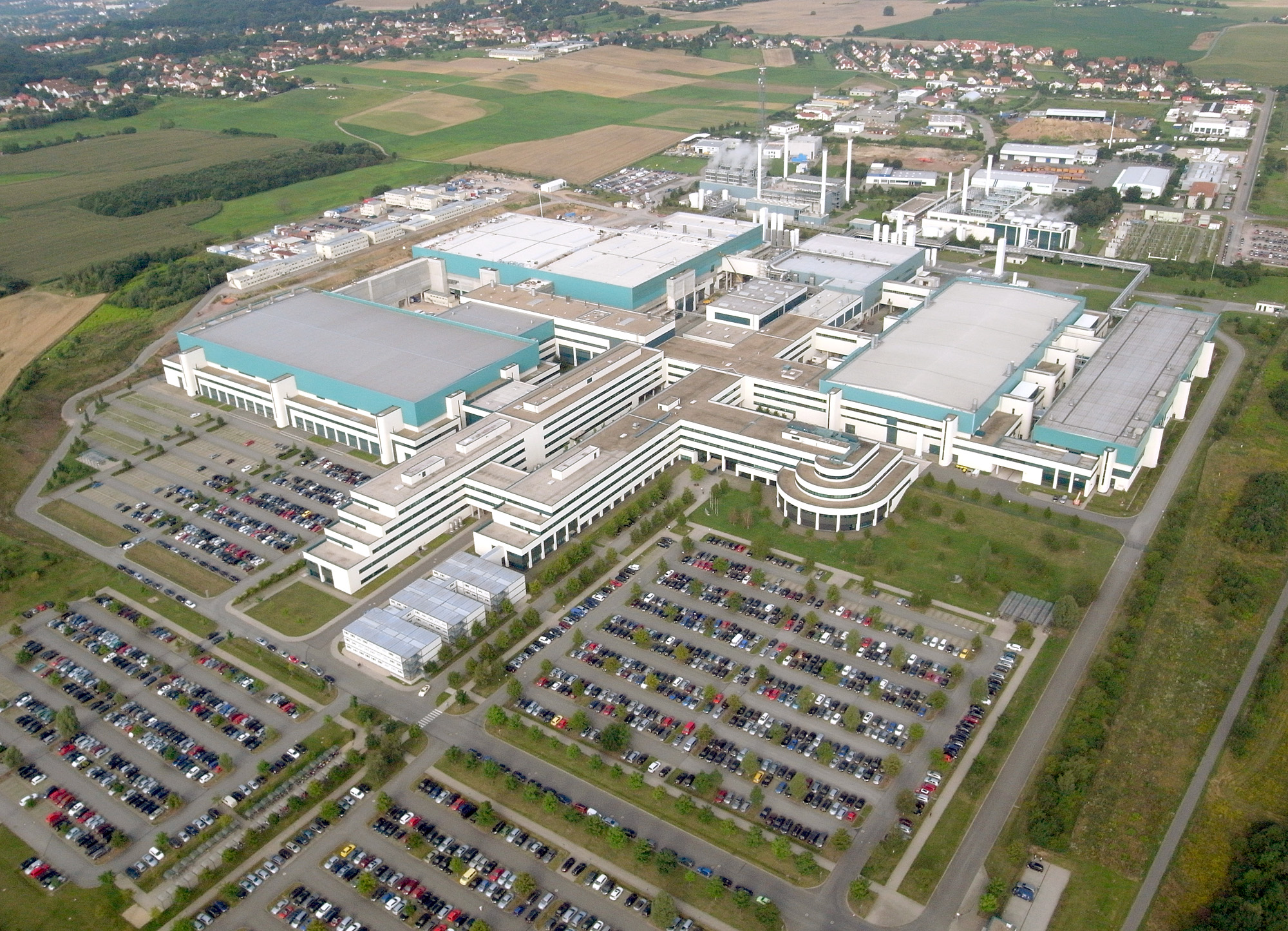 Aerial view of GlobalFoundries' Fab 1 fabrication facility in Dresden, Germany