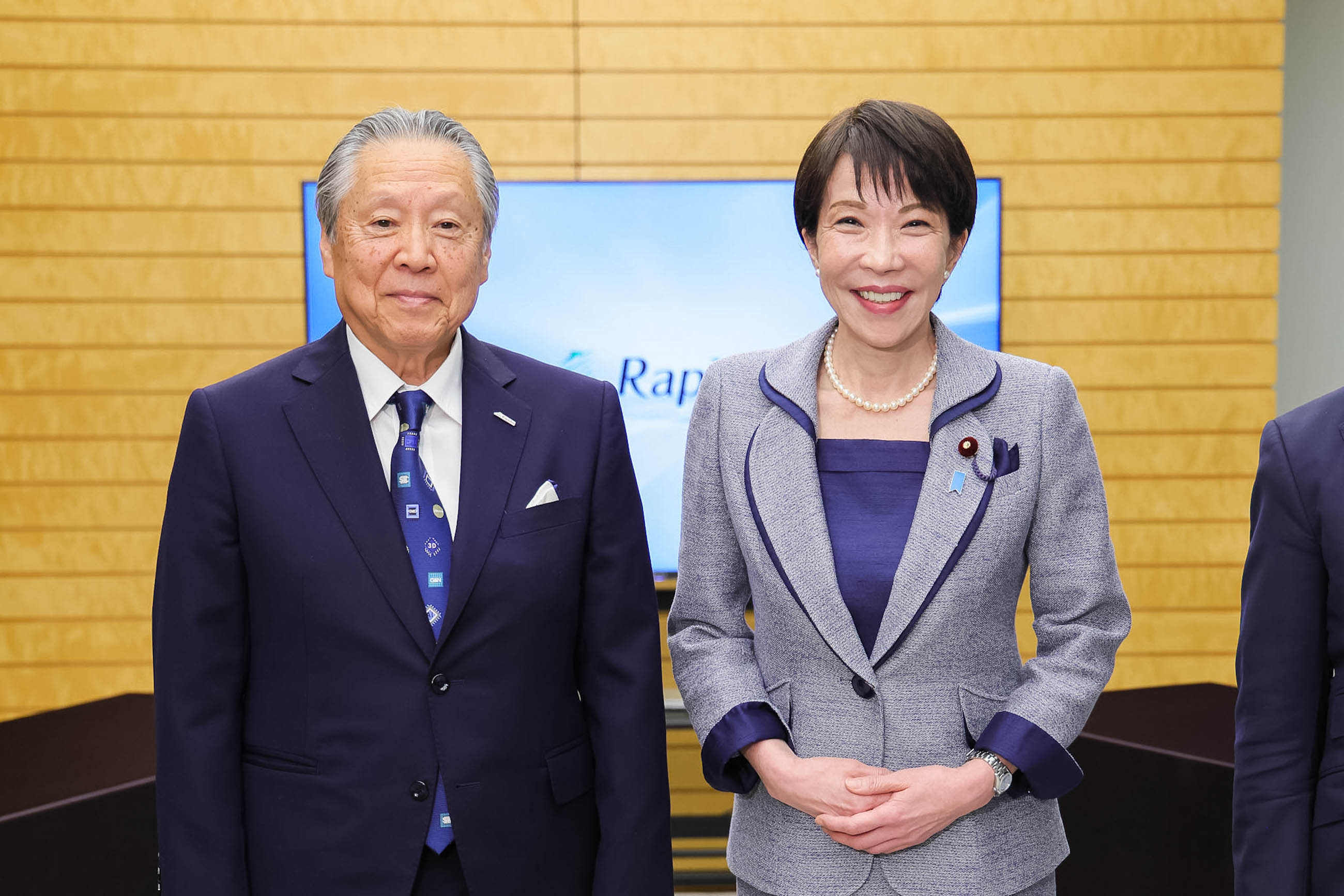 Prime Minister Sanae Takaichi receives Rapidus chairman Tetsuro Higashi